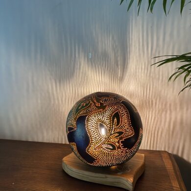 Lampe en calebasse « Ballet des Colibris » - Pièce unique - Création artisanale française - H.20cm