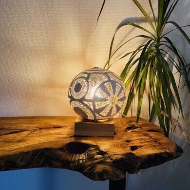 Moyenne - Abstraction géométrique - blanc