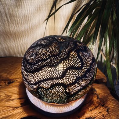 Lampe en calebasse « Paysage abstrait» - Pièce unique – Création artisanale française – H.18cm