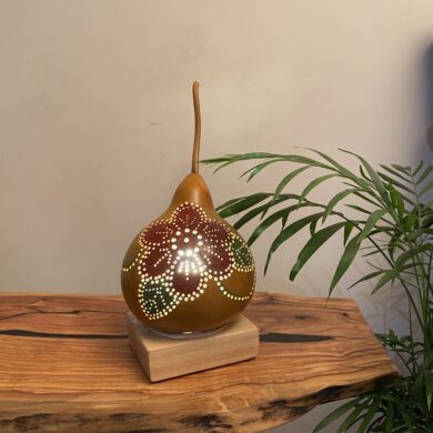 Lampe en calebasse - Collection Épurée - Pièce unique - Création artisanale française - socle en Chêne Massif - H 28 cm