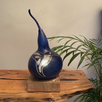 Lampe en calebasse - Collection Épurée - Pièce unique - Création artisanale française - socle en Chêne Massif - H 31 cm